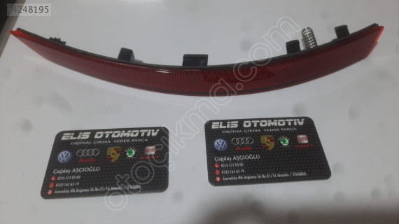 AUDİ A4 ARKA TAMPON REFLEKTÖRÜ SOL 2016-2018
