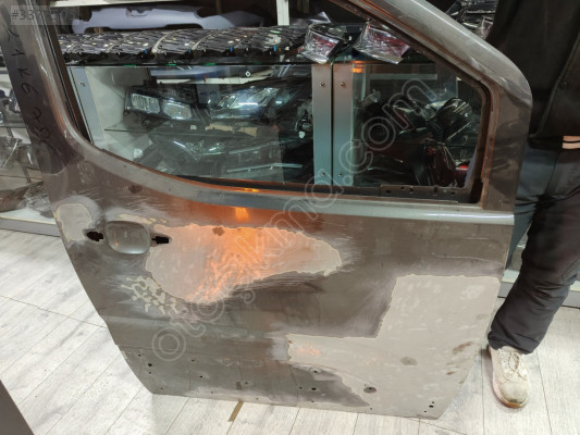 Citroen Berlingo sağ ön kapı