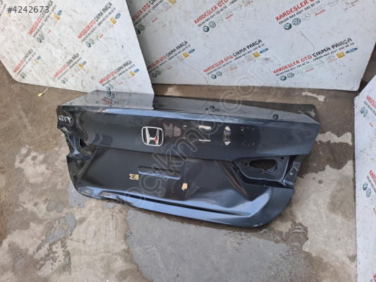Honda city arka bagaj kapağı (çıkma)