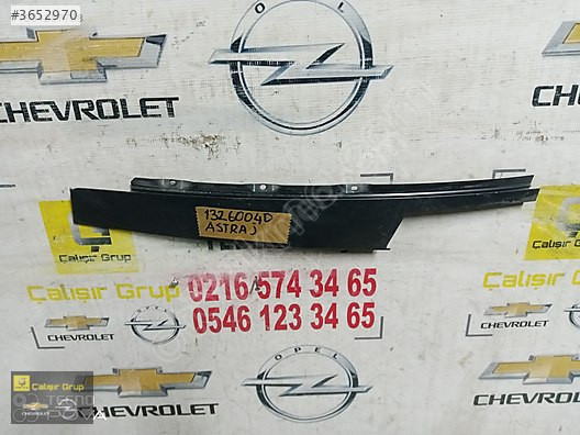 ASTRA J 2009 - 2020 SAĞ ÖN KAPI DİREK KAPLAMASI OEM 13260040
