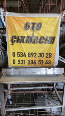 Audi A3 Ön Tampon Demiri - Orijinal Parça Kodu: 8P0807113F