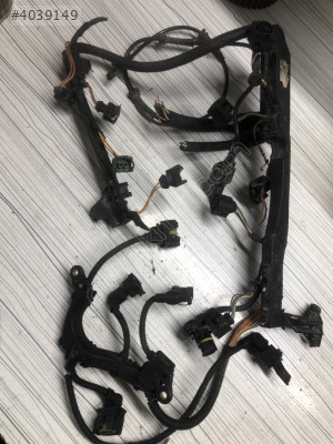 BMW e90 318i 2.0 Motor elektrik tesisatı 10911013