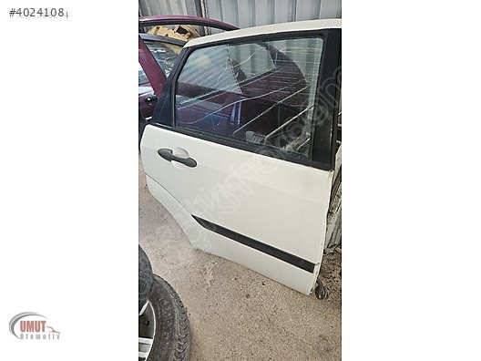 Ford Focus 1 sağ arka kapı