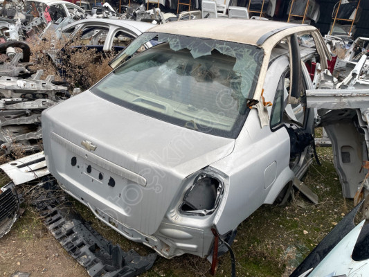 CHEVROLET LACETTİ SAĞ ARKA ÇAMURLUK ORJİNAL HATASIZ