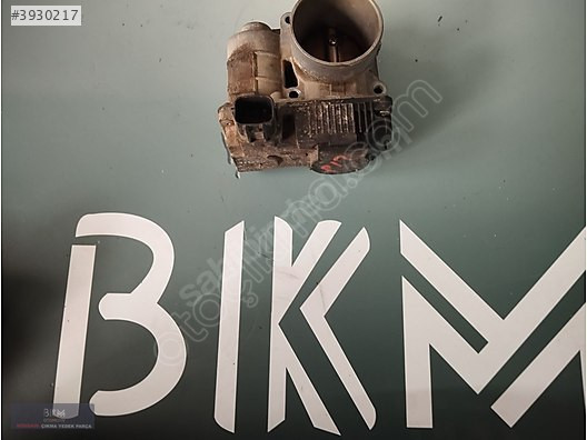 Nissan Almera Gaz kelebeği