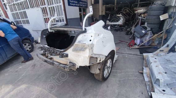 Ford Focus 3 kesme arka çamurluk arka çeyrek dingil
