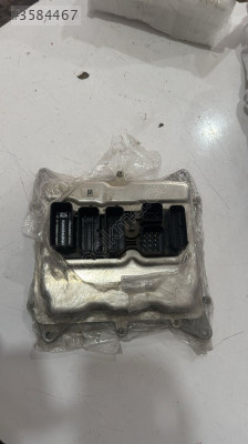 BMW F10 BENZİN MOTOR BEYNİ