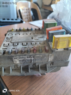46760257 Fiat Punto sigorta kutusu