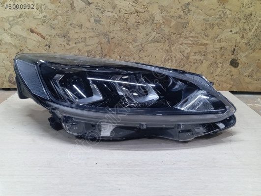 Ford Kuga sağ far çıkma orijinal