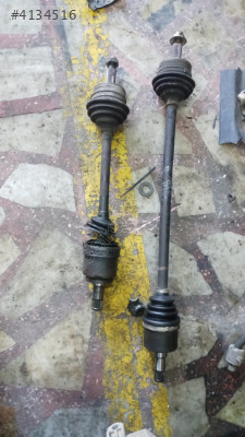 Lada Vega sağ ön aks