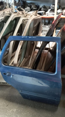 VOLKSWAGEN GOLF 3 SAĞ ARKA KAPI CIKMA