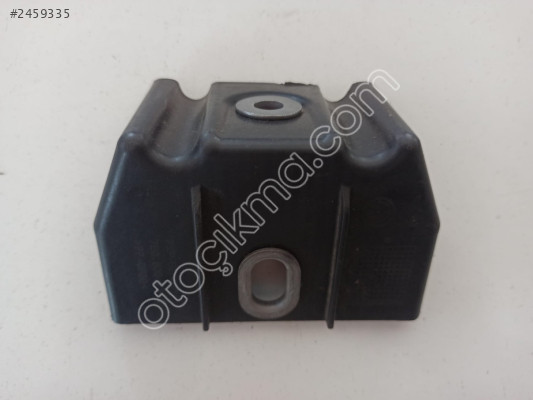 VW Transporter T6 - T7 Ön Panel Bağlantı Ayağı Orjinal