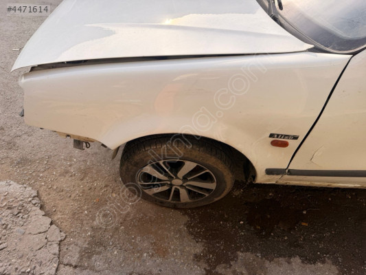 Renault r19 sol ön çamurluk