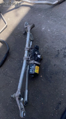 RENAULT MEGANE4 ÖN CAM SİLGİ MOTORU OTO FEDAİ