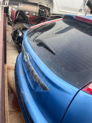 FORD FOCUS 2.5 BAGAJ KAPAGI