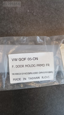 VOLKSWAGEN GOLF 5 ÖN SAĞ KAPI BANDI 2004 2010 1K4853516C SY