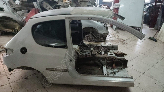 Peugeot 206 Kesme Tavan Arka Çamurluk Sağ Sol (98-06)
