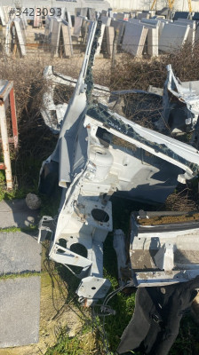 RENAULT MASTER3 SAĞ ÖN ŞASE ÇEYREK OTO FEDAİ