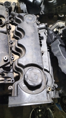 73500695  Fiat Punto (188) 1.9 Jtd külbütör kapağı