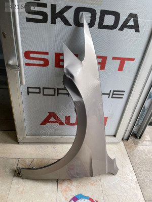 VOLKSWAGEN PASSAT B8 SOL ÖN ÇAMURLUK