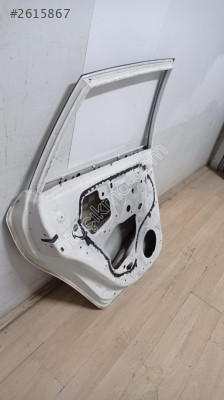 2015 toyota auris sol arka kapi