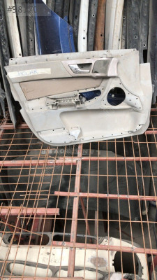 Jaguar sol ön kapı döşemesi