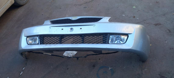 Mazda familia ön tampon