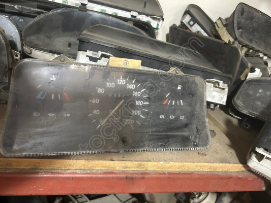 Opel kadett gösterge paneli