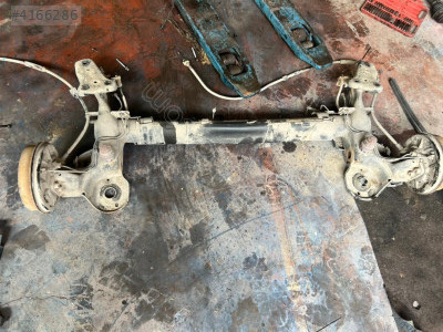 208 Model Peugeot Arka Dingil - Mert Oto Çıkma Parçaları