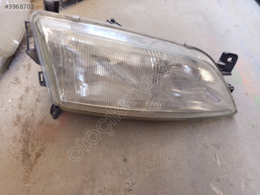 Opel Vectra B sağ ön far
