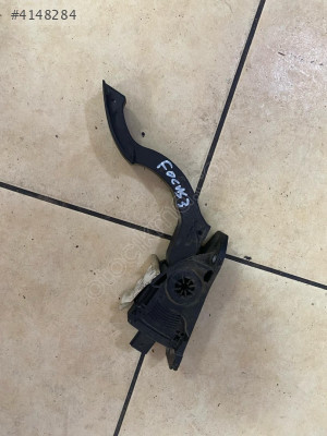 FORD  FOCUS 3 PEDAL TAKIMI