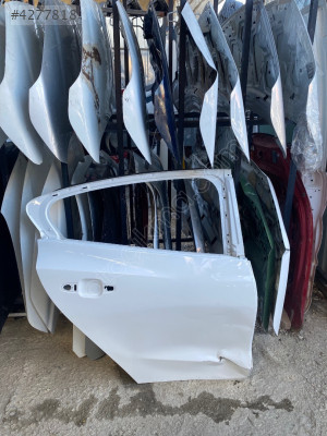 Ford focus Sağ arka kapı beyaz 2019-2025