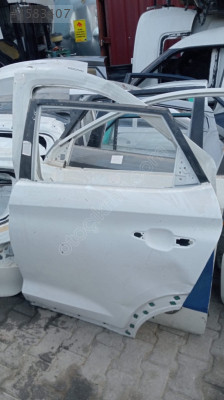 Hyundai Tucson sol arka kap çıkma