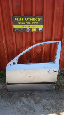 Skoda Octavia sol ön kapı