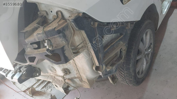 Laguna 3 arka tampon sağ sol orta bağlantı braketi orijinal sökme