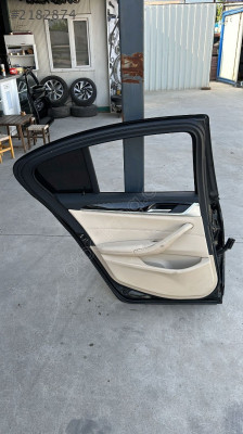 bmw g30 2017 sol arka kapı döşemesi (son fiyat)