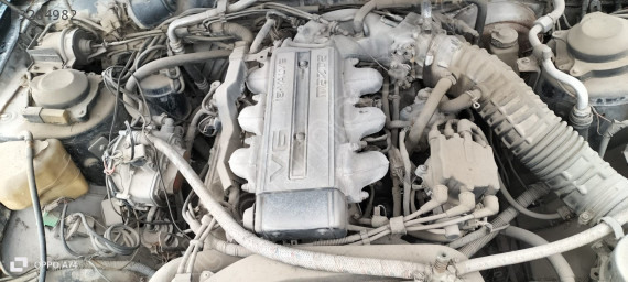 Mazda 929 Royal klasik 3.0 V6 motor