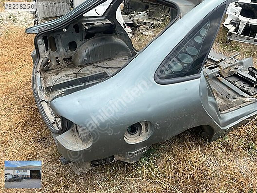 OTO CEMDEN ÇIKMA RENAULT LAGUNA 1 SAĞ ARKA ÇAMURLUK KESME