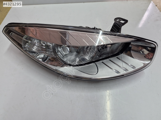 RENAULT FLUENCE SAĞ ÖN FAR 2009-2012 SIFIR AYARINDA