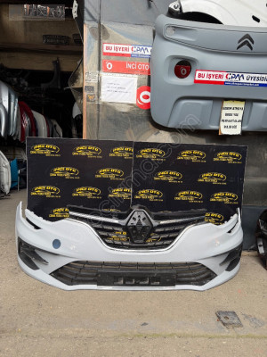 2024 renault megane 4.5 icon ön tampon boyaya hazır Çıkma Orjinal