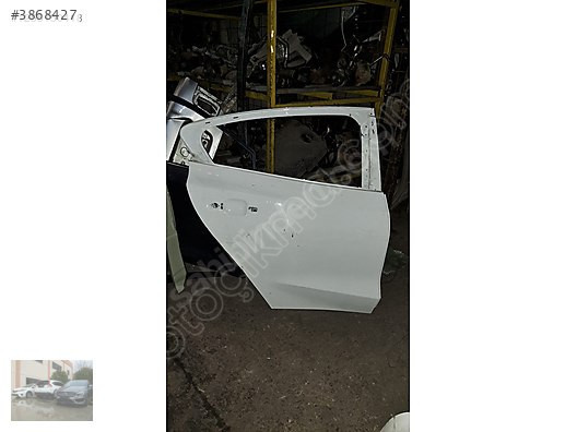 Ford Focus Sağ Arka Kapı - Ünallar Oto Yedek Parça