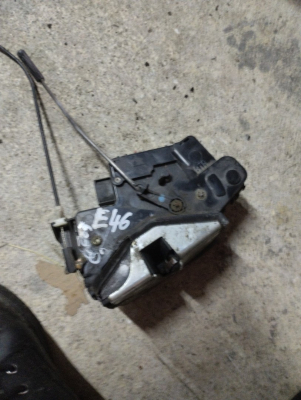 BMW E46 sağ ön kapı kilidi