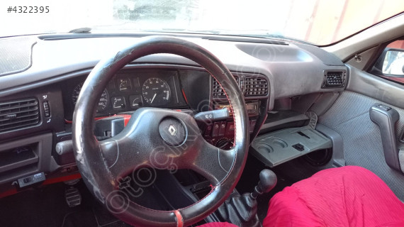 renault R19 ön göğüslük