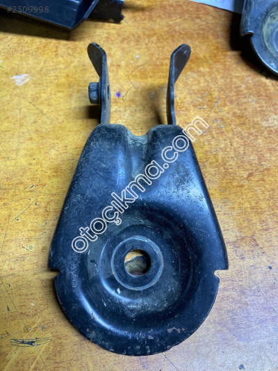 OPEL ZAFİRA C SAĞ ÖN TAMPON ALT DESTEK AYAĞI 13271699 ÇIKMA