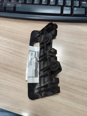 BRAKET TAMPON SWIFT ARKA YAN 06SOL