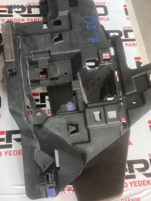 DS 7 2023 İÇ TİRİM SAG SOL 98689V01