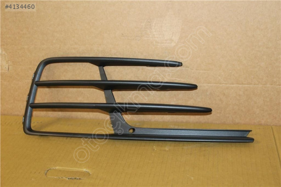 VOLKSWAGEN SCIROCCO R TAMPON IZGARASI SAĞ 1K8853666E