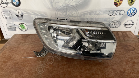 Orjinal Dacia Sandero Sağ Far - Çıkma Parça