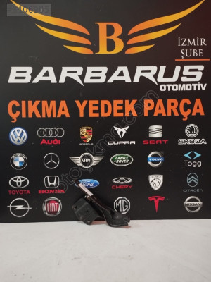 VOLKSWAGEN JETTA SAĞ KAPUT MENTEŞESİ ÇIKMA