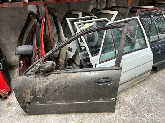 Renault Laguna sol ön kapı